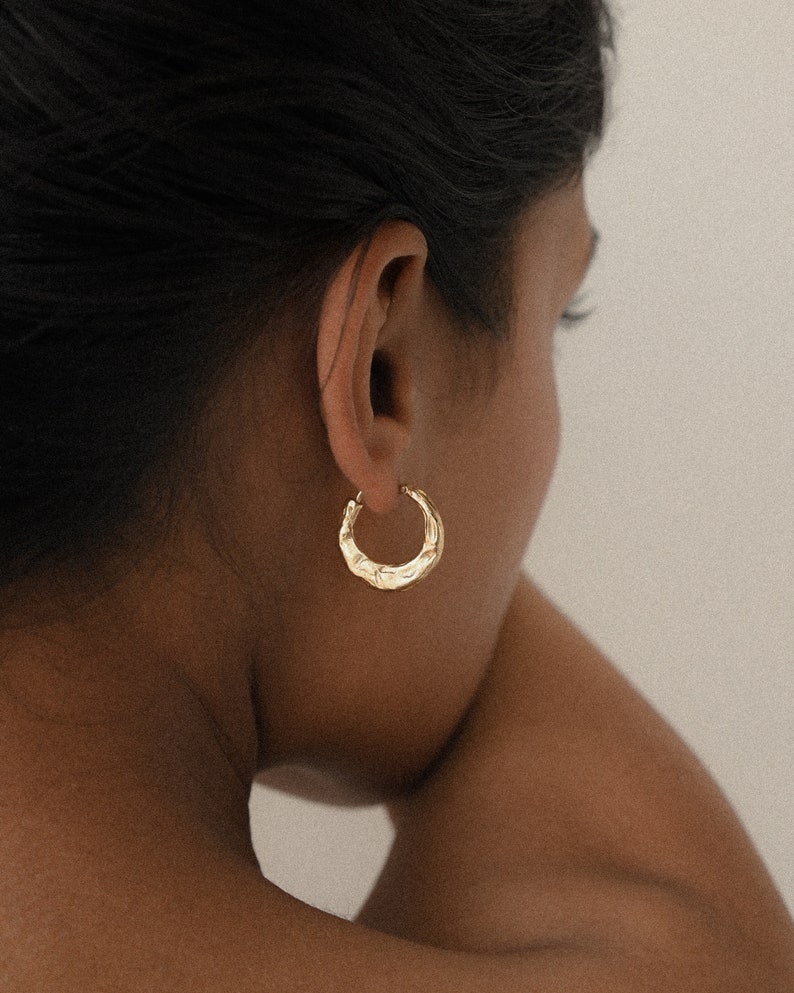 CHANDRA Gold Hoop Earrings, 18K Gold Plated Brass, Gold or Silver Finish, Sculptural Hammered Design, Minimalist Handmade Jewelry, Gifting image 9
