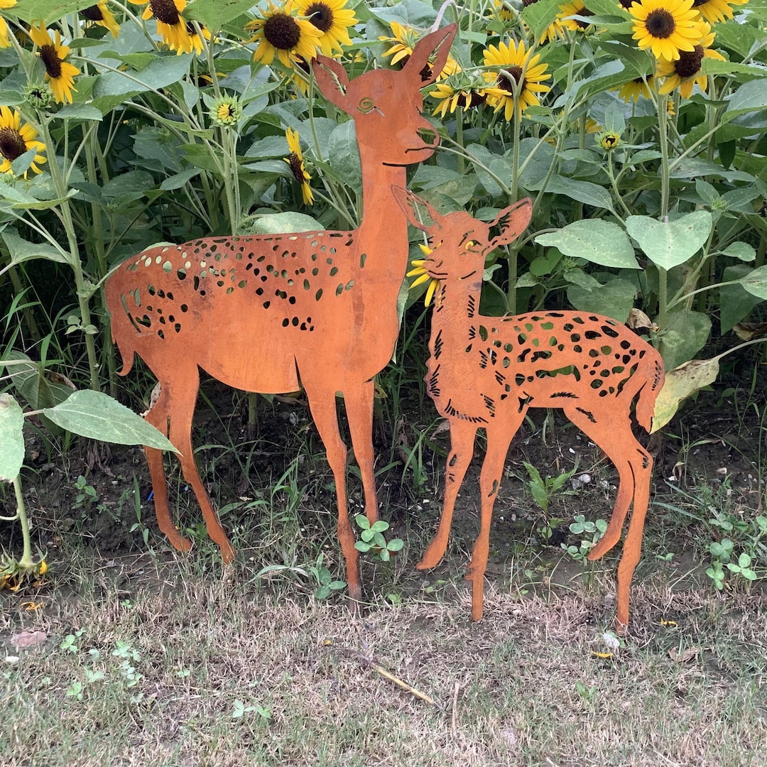 Metal Deer Garden Stakes, Rusty Metal Doe and Fawn Deer Silhouette, Deer Metal Fall Yard Decor