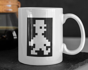 エイリアン8 ZXスペクトラムマグカップ – レトロSFゲームアート – 究極