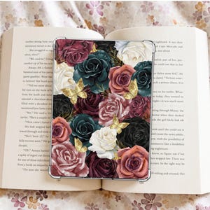 Dunkel geblümter Kindle Hülle/ E-Reader Hülle/ Kindle Hülle/Schmetterlinge/ Booktok