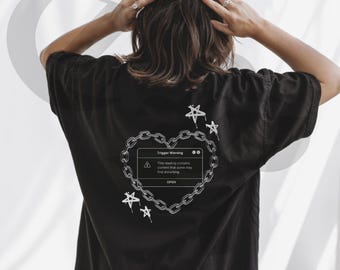 Trigger Warning Tee /livresque/booktok/dark romance/accessoires livresques//tendance/produits livresques/couleurs confortables/t-shirt surdimensionné