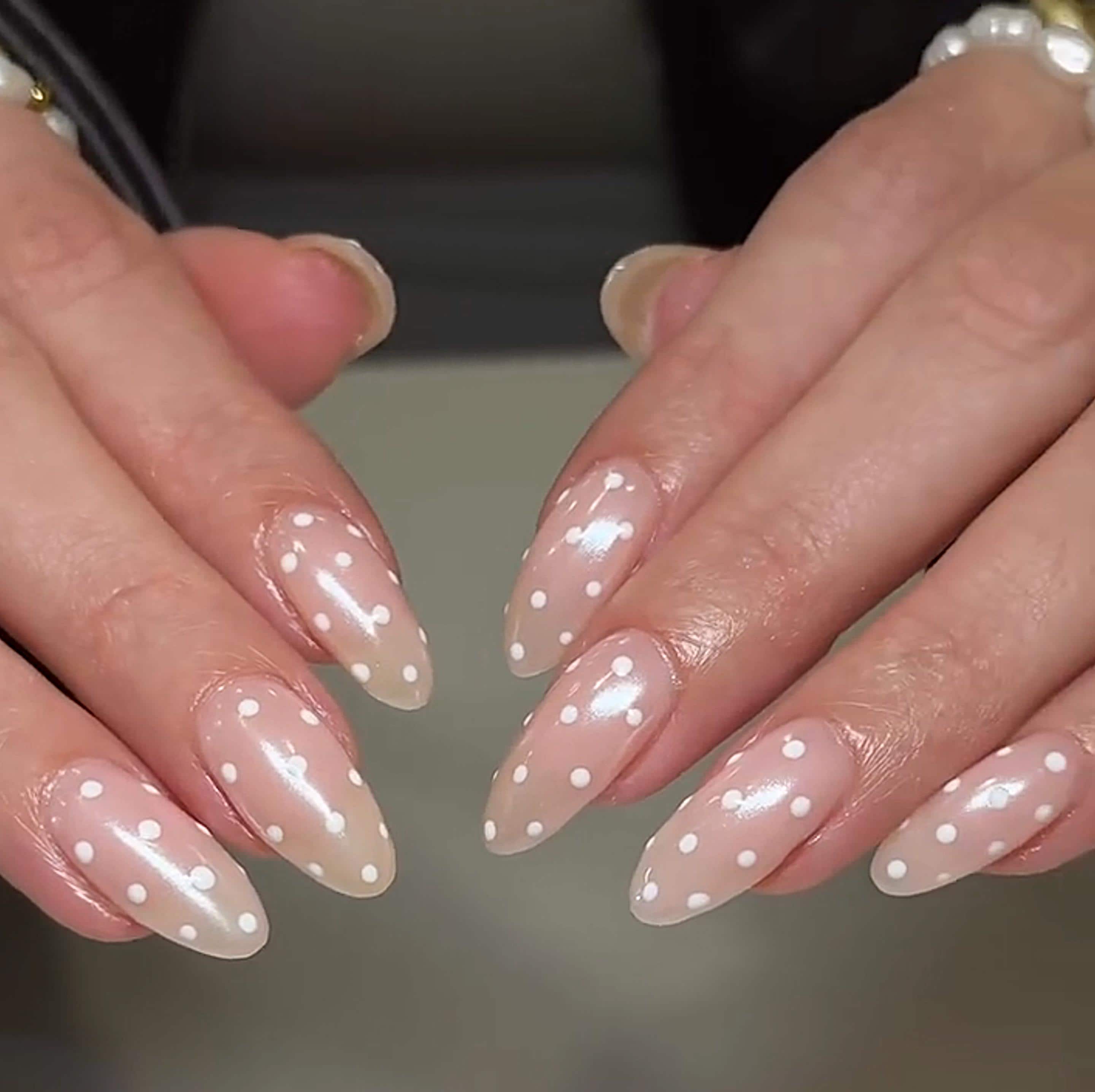 Uñas rosa primavera España