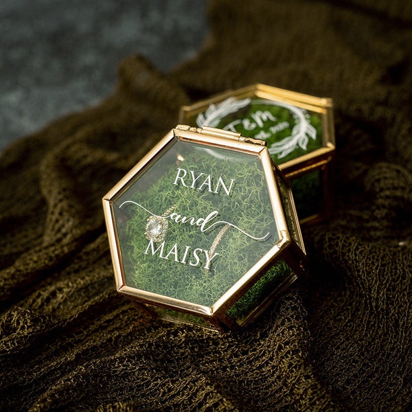 Personalized Hexagon Glass Ring Box with Moss - Personalized Ring Box for Wedding Ceremony - Modern Ring Holder for Engagements