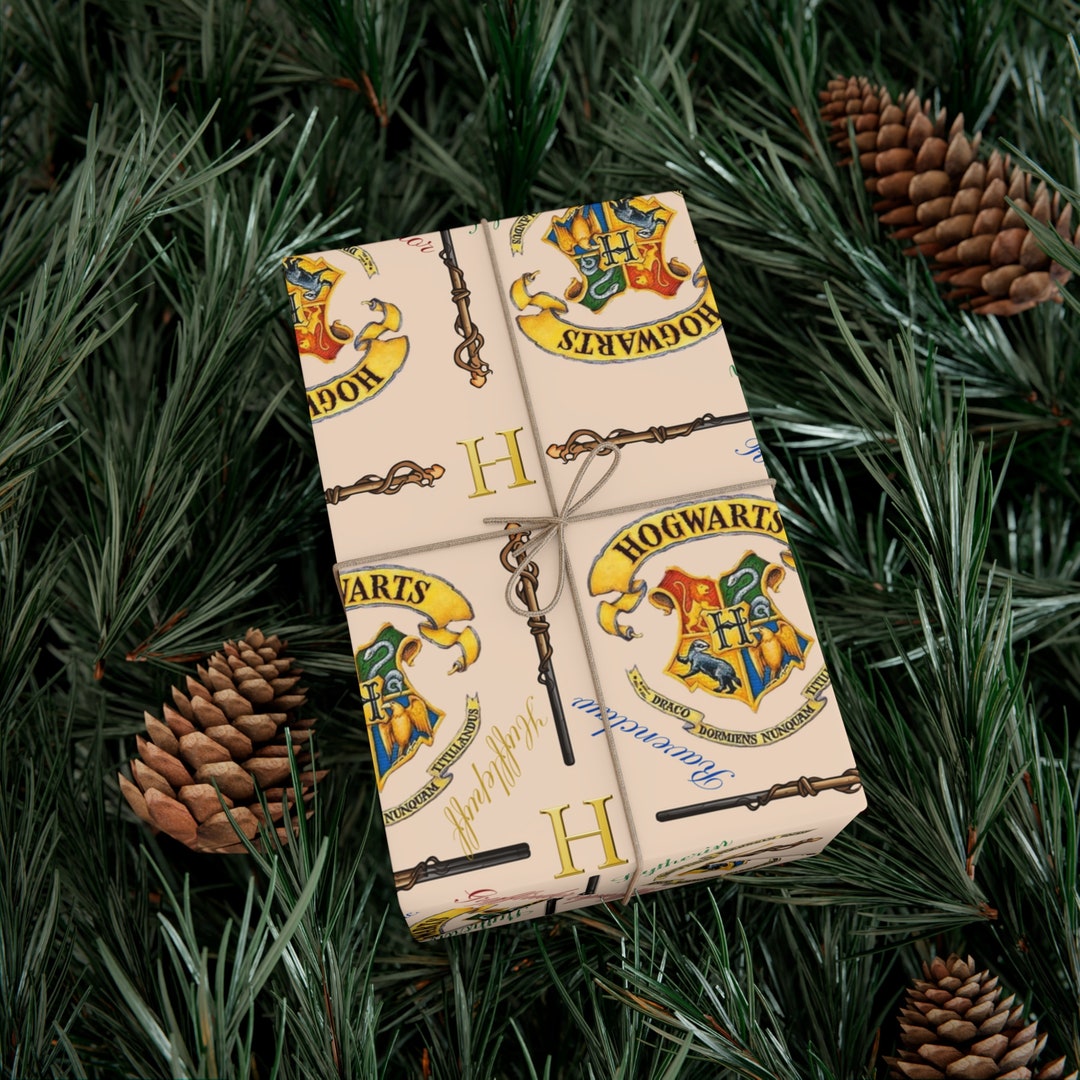 Hogwarts Gift Wrap, Harry Potter Gift Wrapping Paper, Hufflepuff ...