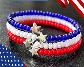 4th of July Memory Wire Bracelet, Handmade 4th of July bracelet, American flag bracelet, Trendy Bracelet, Patriotic Colors Bracelet