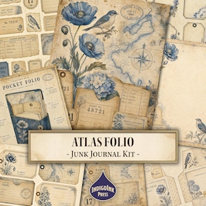 Op de afbeelding: Een junk journal kit getiteld ATLAS FOLIO met vintage-stijl papier ephemera, voorzien van blauwe bloemillustraties, vogels, kaarten, kompassen, grootboekregistraties en diagrammen op verouderde, crèmekleurige perkamenten achtergronden.