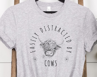 Leicht abgelenkt von Kühen Shirt, Kuh-Liebhaber-Shirt, lustiges Kuh-Shirt, Bauernhof-Liebhaber-T-Shirts, Bauernhof-Tier-T-Shirt, Highland Kuh-T-Stück,