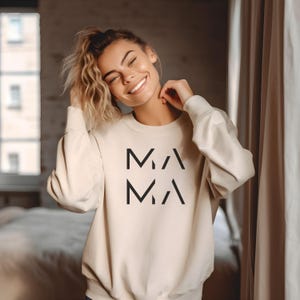 Mama Sweatshirt, Mothers Day Gift, Birthday Gift for Mum, New Mum Gift, Minimalist Cool Mom Sweater, Mom Sweater, Mum Jumper