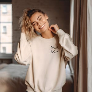 Mama Sweatshirt, Mothers Day Gift, Birthday Gift for Mum, New Mum Gift, Minimalist Cool Mom Sweater, Mom Sweater, Mum Jumper