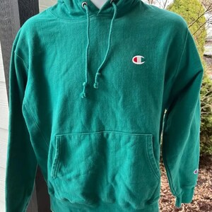 Kelly green hotsell champion hoodie