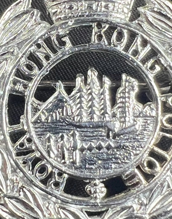 Royal Hong Kong Police Badge Pin - image 3