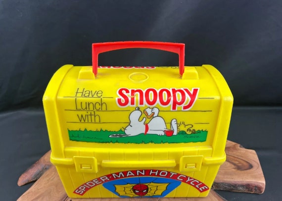 Vintage Peanuts Snoopy Thermos Lunch Box 1968 Com… - image 2