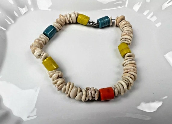 Vintage Oyster Shell Choker Necklace - image 3