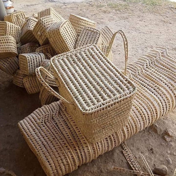 Les malles de rangement en osier- boîte de rangement-coffre -panier rangement en feuilles de palmier -doum artisanat marocain