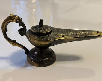 Vintage aladdin genie lamp Incense, solid brass burner with engraved dragon hand