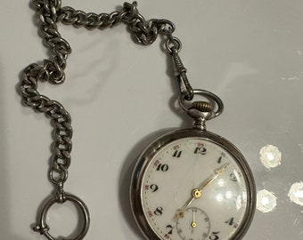 montre de poche suisse de travail vintage des années 1920, berguet spiralé, levées d'ancre 15 rubis, 15 rubis, argent avec chaîne