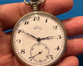 Ancienne montre de poche cortebert 526 viking des années 1930 - 15 rubis - fabrication suisse - remontage manuel - fonctionne très bien