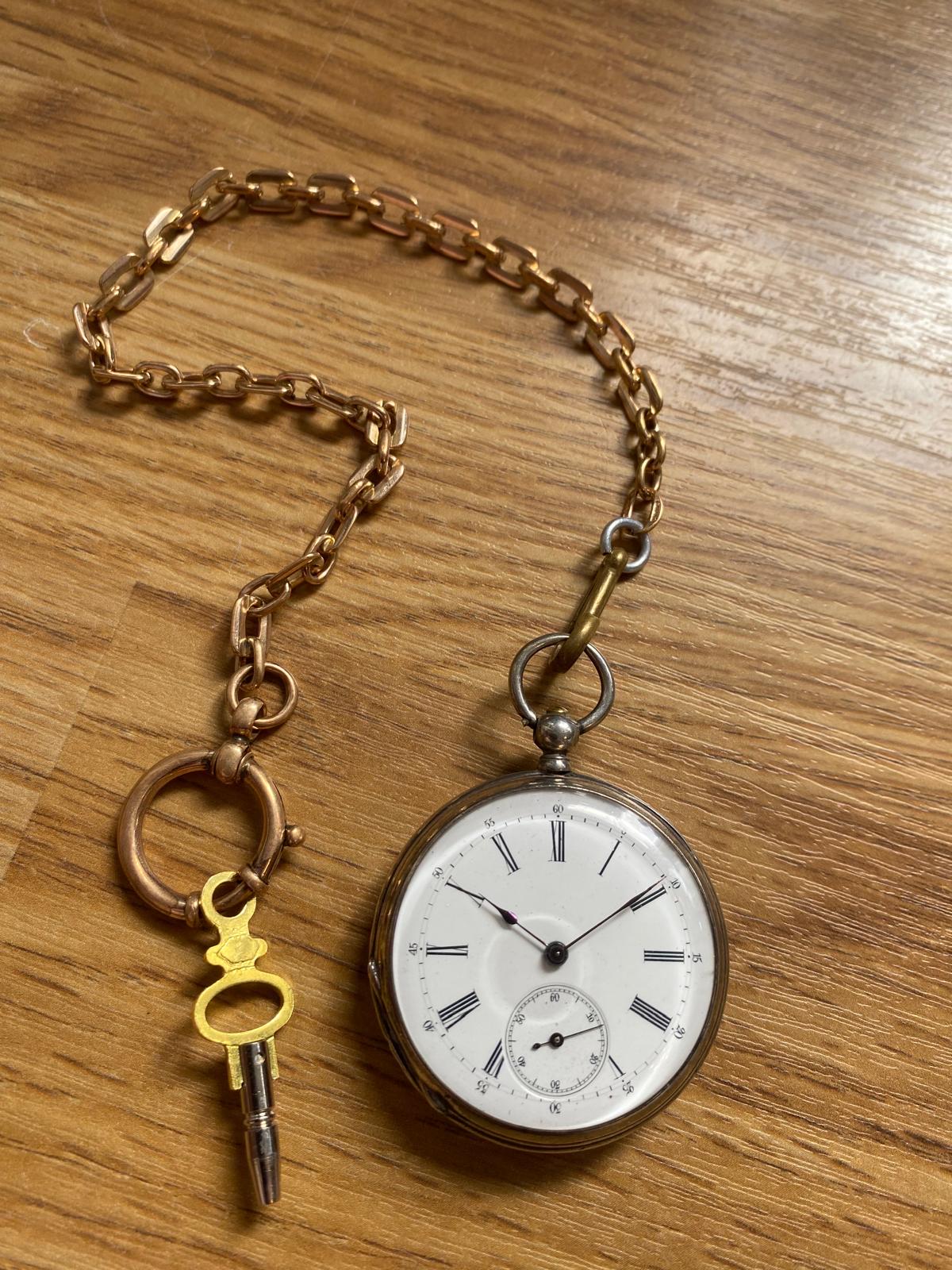 Antique Swiss Ancre Small Pocket Watch 15 Rubis With Chain Working