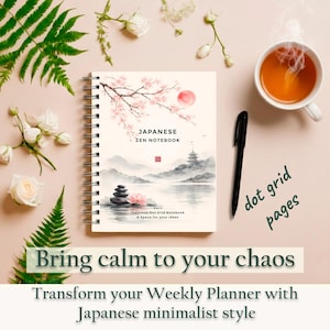 Puede incluir: Un cuaderno japonés Zen con diseño minimalista y encuadernación en espiral. La portada presenta un paisaje en acuarela con una pagoda, flores de cerezo y un sol naciente. También hay un bolígrafo negro y una taza de té.