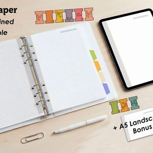 Puede incluir: Un cuaderno digital o imprimible con opciones de papel de línea, cuadrícula de puntos y rayado. La imagen muestra un cuaderno de anillas blanco, una tableta, un bolígrafo y un pequeño bloc de notas rayado. El texto de la imagen dice "Notebook paper Line+Dot Grid+Lined Digital or Printable" y "+ A5 Landscape Bonus."