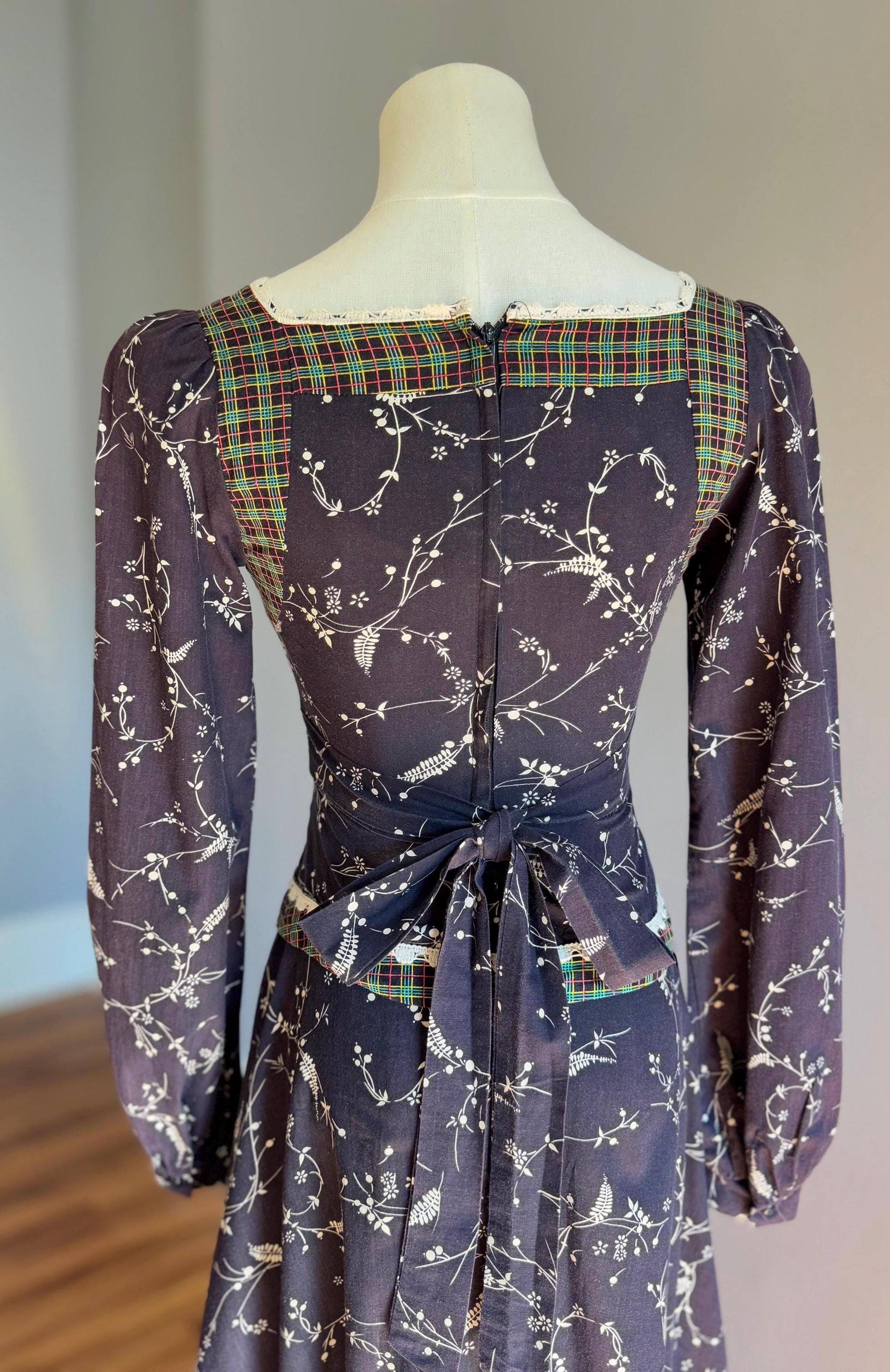 Vintage 1970s Gunne Sax Midi Dress, Peplum, Corset Bodice, Mixed Floral ...