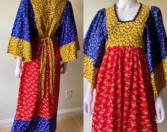 Vintage 1970s boho hippie YOUNG iNNOCENT by Arpeja bright primary color block calico floral print maxi dress w kimono sleeves ric-rac trim