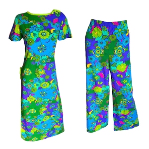 Vintage 1960s hawaiian pant suit, hostess set, maxi tunic side slit dress & wide leg pants, psychedelic flower power print day glo, size M