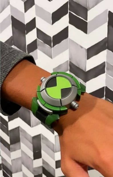 3D file Ben 10 Omnitrix (Slim Variant) - Watch with Flexi Strap ⌚・Design to  download and 3D print・Cults