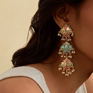 Rāman earrings - Three motif tanjore enamel