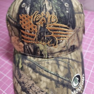 Deer Hunting, Flag, Camouflage Outdoorsman, camo Mosy Oak Cap, Father&#39;s Day, Dad, Fiance, boyfriend, brother, son gift.