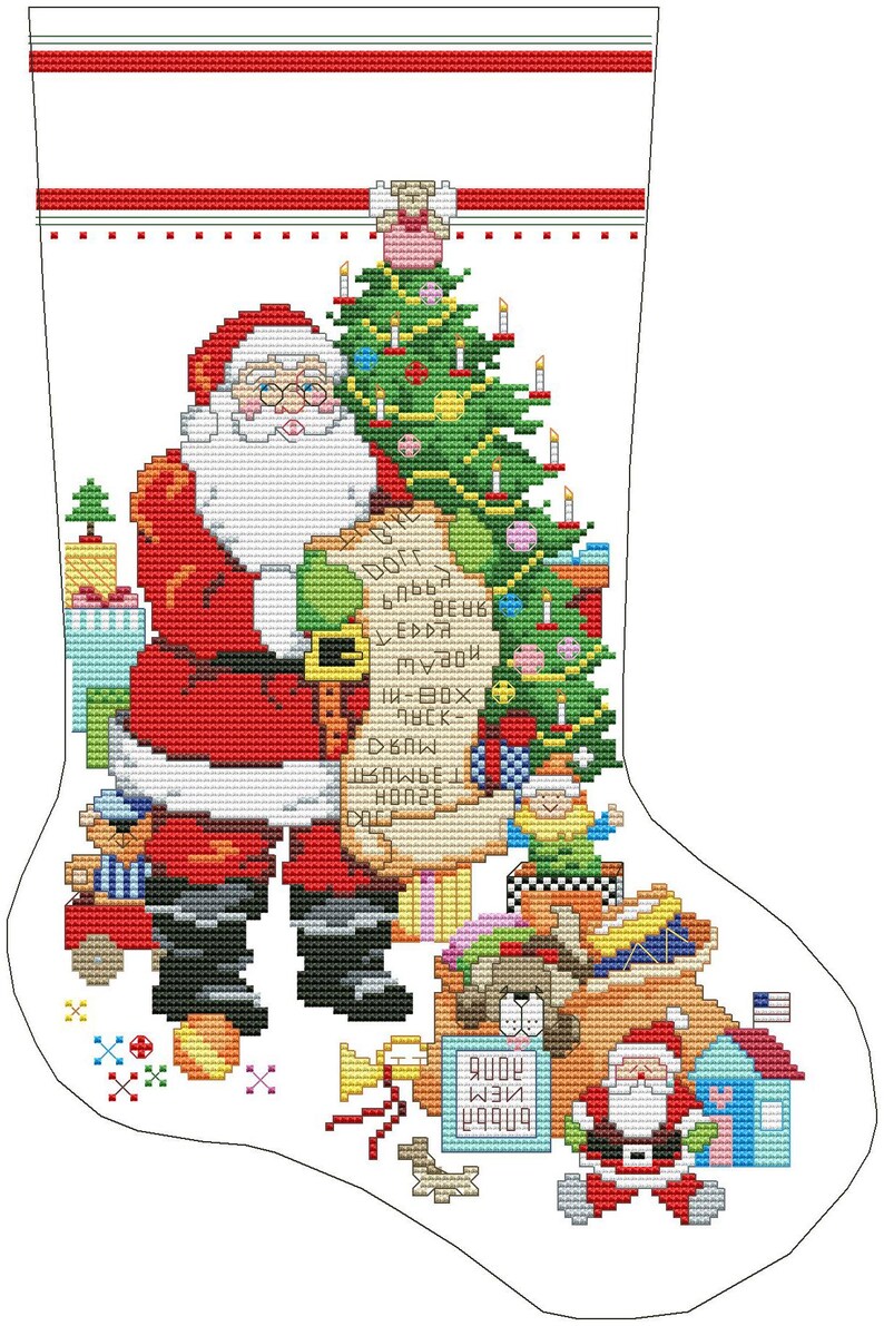 Op de afbeelding: Een kruissteekontwerp van een kerstsok met de kerstman die een lijst vasthoudt. De sok is gevuld met cadeaus, een kerstboom en andere feestelijke elementen. Het ontwerp gebruikt rood, groen, wit en andere kleuren.