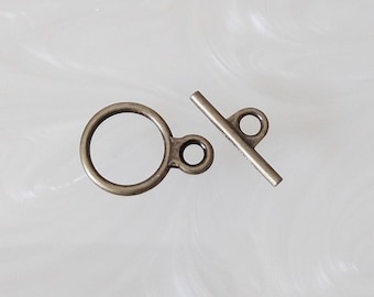 Antiqued brass toggle clasps,  jewelry findings, jewelry making supplies, DIY bracelets necklaces, 15mm clasps, 5 sets per pack