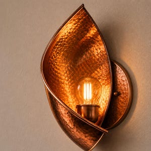 Copper Leaf Wall Sconce, Handmade Hammered Wall Light, Moroccan Wall Lamp, Indoor Outdoor Sconce, Artisan Copper Wall Light, Edison Bulb