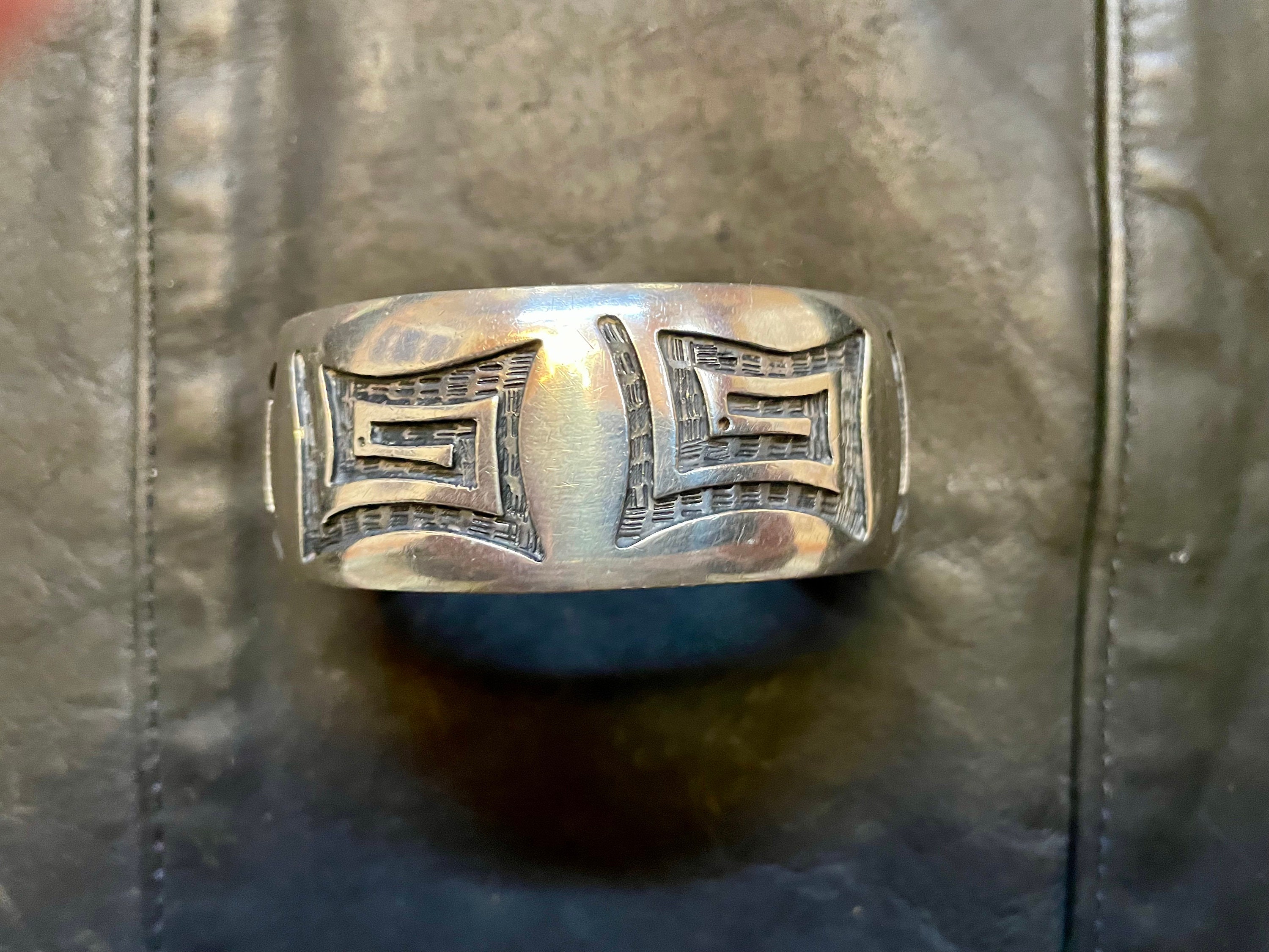 Barnard Dawahaya Hopi わんです。 Dawahoya, Bernard (Hopi)