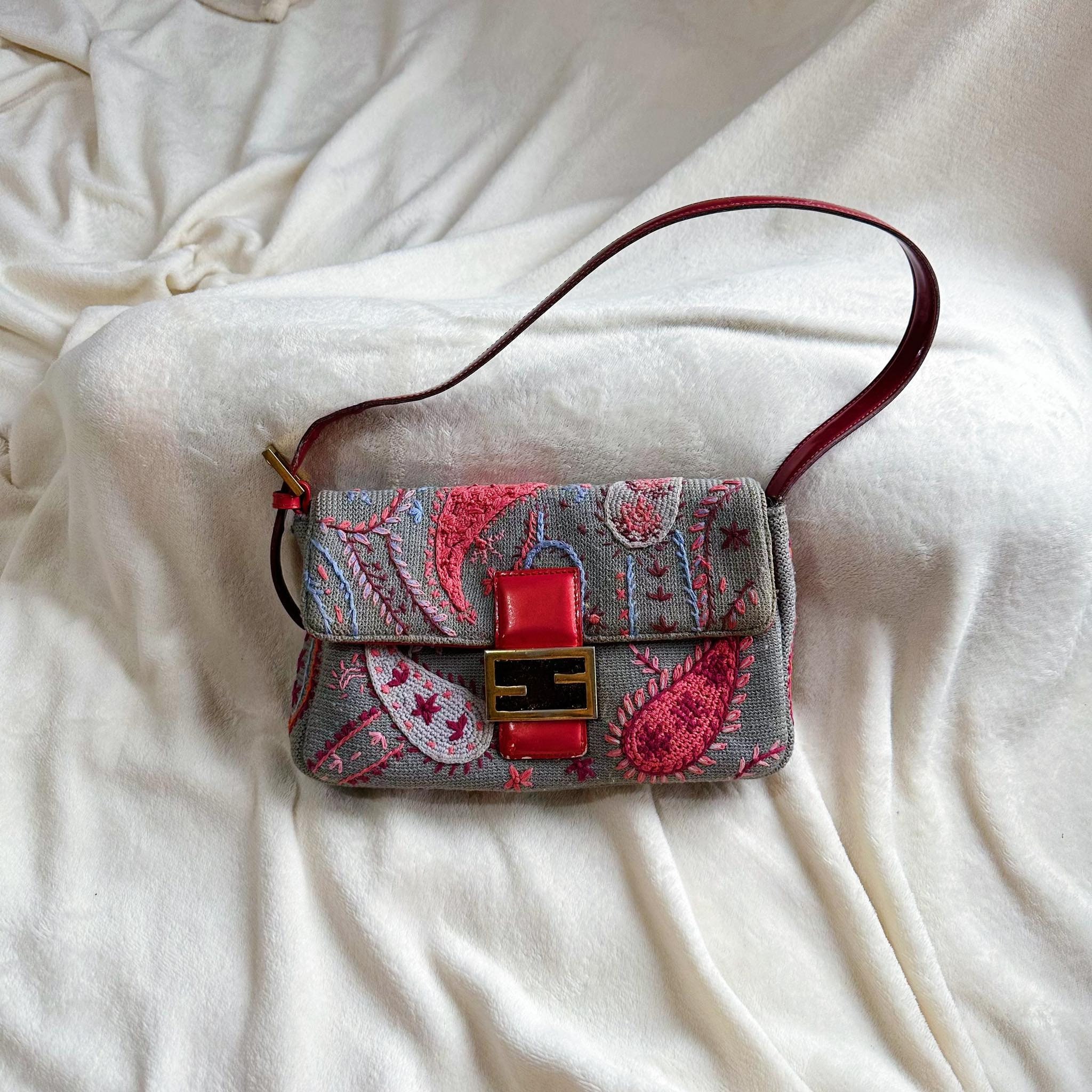 Fendi Baguette Bag Pink Paillettes Exotic Skin Handle Vintage at