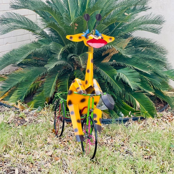 Metal Yard Art Animal ,Giraffe on a Bicycle Garden Decor and Unique Gift Ideas