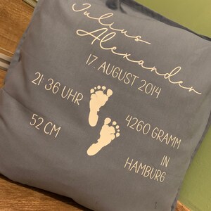 Name pillow for birth with hand or footprint, item number: M7S516