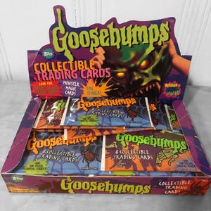 Rare ! Goosebumps collectible sealed trading cards. 8 cards per pack (special cards or sticker maybe). Topps 1996.