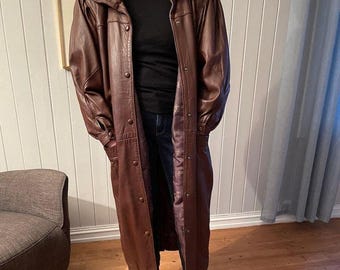 Men's Sheepskin Leather Trench Coat: Gothic Vampire Cosplay Duster