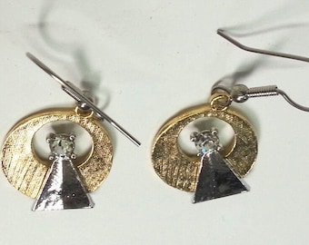 Pair of Star Trek Vulcan IDIC 1&quot; Medallion Earrings- Pierced- Roddenberry Collection