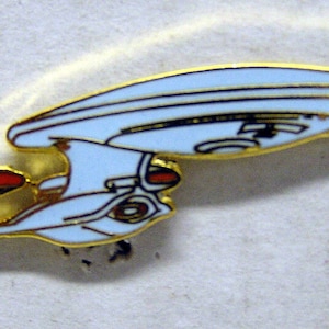Vintage 1990s Star Trek Next Gen Enterprise 1.75&quot; Cloisonne Pin (0011)- Roddenberry Collection