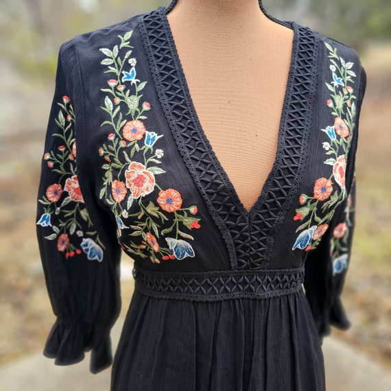 Francesca's Black Embroidered Floral Mini Dress F… - image 2