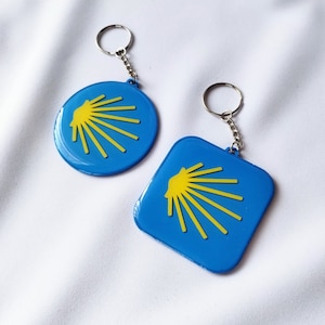 Camino de Santiago / Saint James Way Marker Scallop Shell Keychain / Charm - Made from PLA - 3d Printed