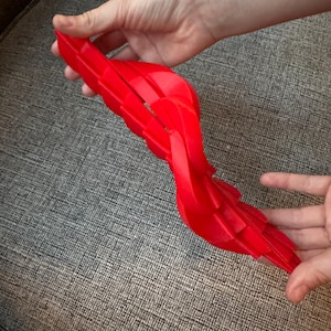 フィジェットボールのらせん模様