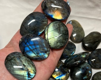 Flashy labradorite Palm stones - blue flash / gold flash labradorite palmstones - natural labradorite crystal