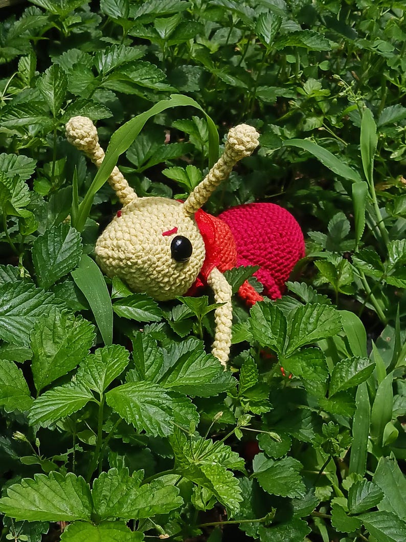 Giant Ant Crochet Pattern, Amigurumi Insect Plush (PDF Pattern) - Etsy