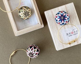 Japanese temari ball keyring / bag charm "Kiku". Traditional Japanese pattern, chrysanthemum flower, silk embroidery.