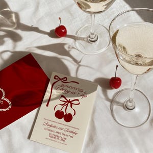 Convite editável para festa de aniversário com cereja no topo, romântico, elegante, 21º aniversário, tema cereja, ela é a cereja no topo, laço coquete desenhado à mão