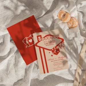 Convite de casamento em Las Vegas Lucky in Love Convite de casamento Cartas de baralho Modelo de convite de casamento Papelaria de casamento vintage Combinação perfeita
