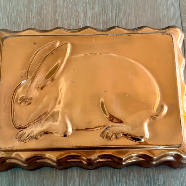 Vintage  French Country Farmhouse XL Bunny Bunny Rabbit Copper Mold with Brass Hook